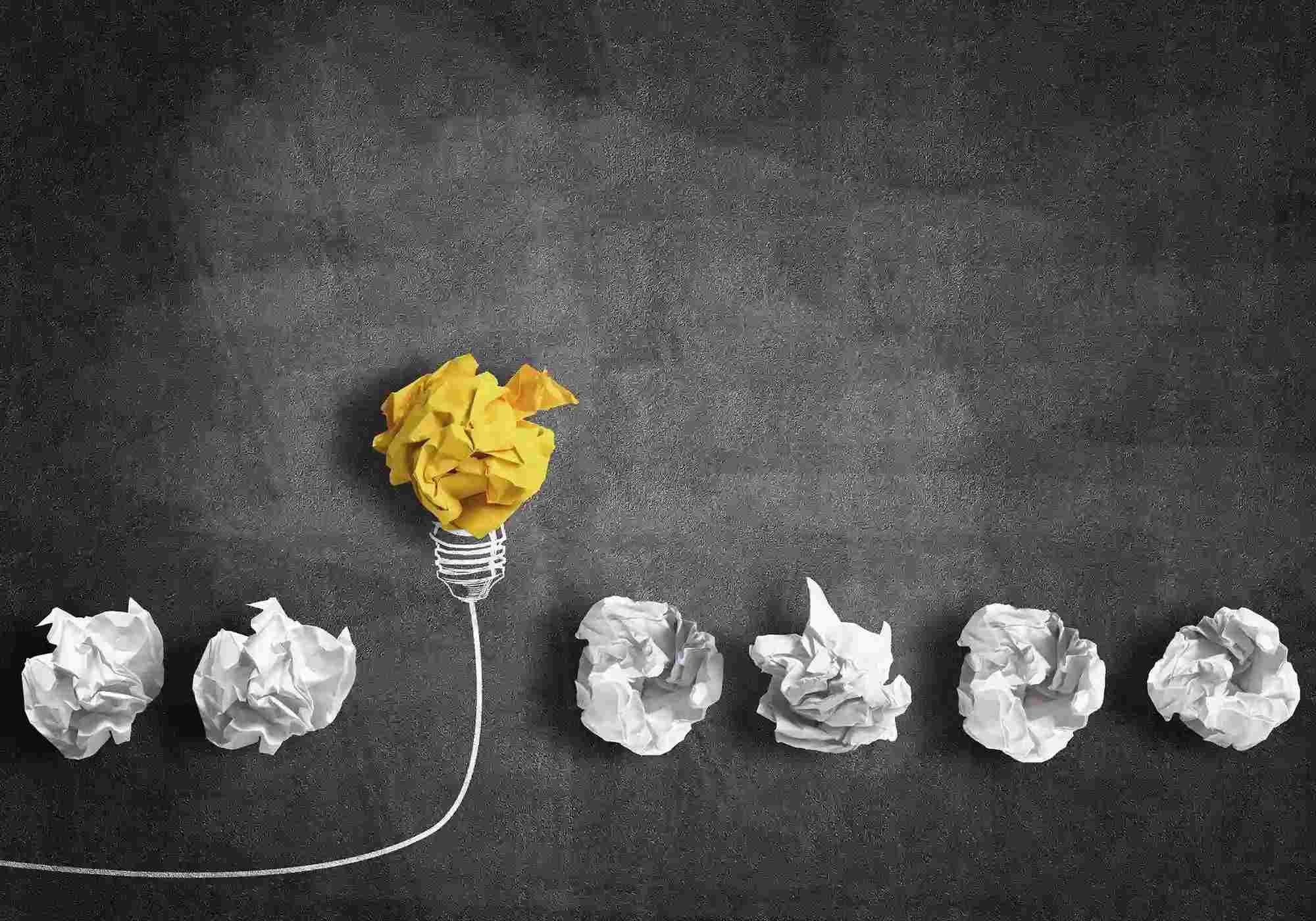Product Launch & Exhibition – a good idea paper light bulb